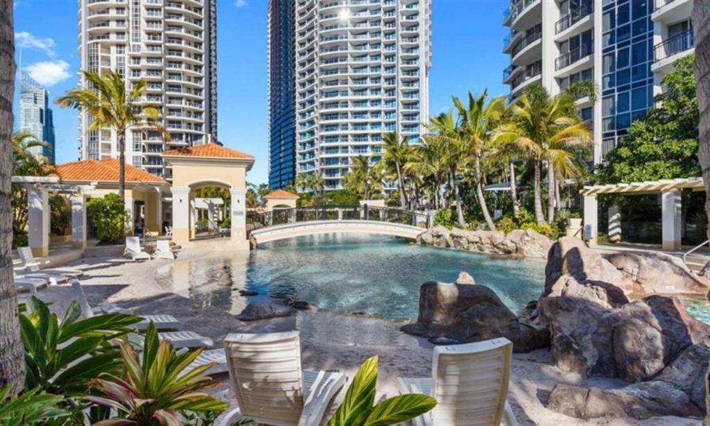 Appartement Deluxe Chevron Renaissance à Gold Coast Extérieur photo
